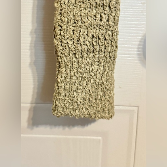 Unbranded V-Neck Army Green Long Sleeve Sweater Small - Picture 4 of 5